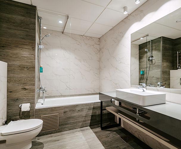 Badrum i familjerum på Tallink City Hotel, foto: Silver Raidla