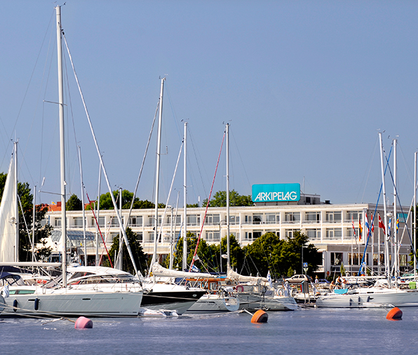 Fasaden av Hotell Arkipelag på Åland